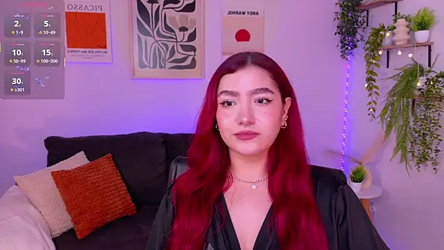 ViolettCastel online show from April 17, 8:22 pm