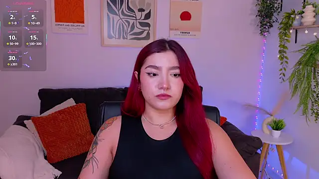 ViolettCastel online show from May 5, 10:46 pm