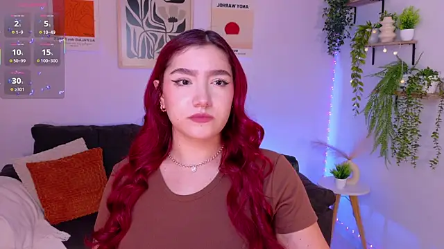 ViolettCastel online show from April 28, 8:46 pm