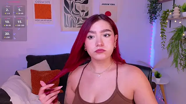 ViolettCastel online show from April 22, 7:31 pm