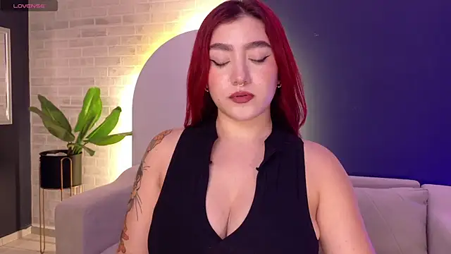 ViolettCastel online show from March 7, 7:19 pm