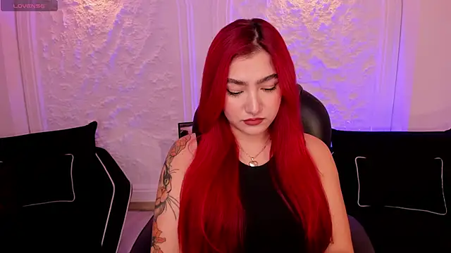 ViolettCastel online show from October 18, 7:05 pm