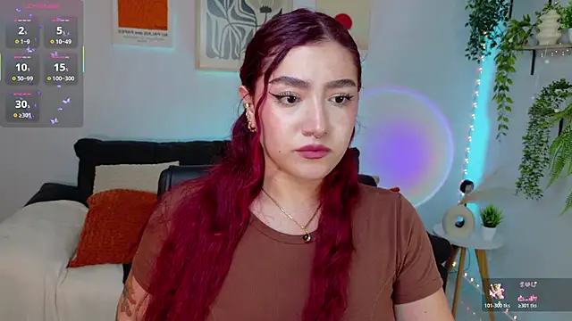 Snapshot of ViolettCastel chatting on June 30, 12:21 am ViolettCastel online show from June 30, 12:21 am