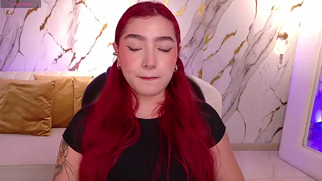 ViolettCastel online show from November 19, 7:25 pm