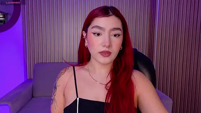 Snapshot of ViolettCastel chatting on January 11, 4:36 pm ViolettCastel online show from January 11, 4:36 pm