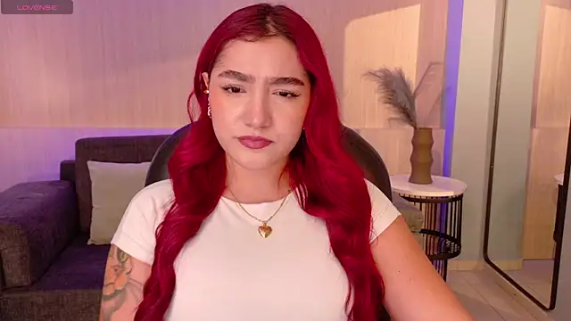 ViolettCastel online show from November 3, 7:39 pm