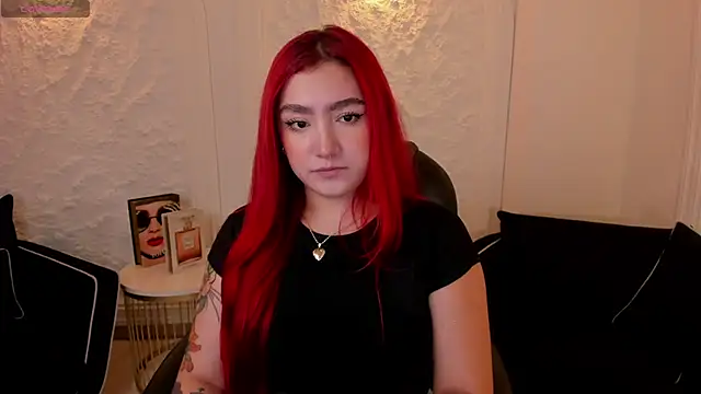 ViolettCastel online show from October 15, 7:00 pm