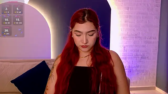 ViolettCastel online show from November 9, 11:25 am