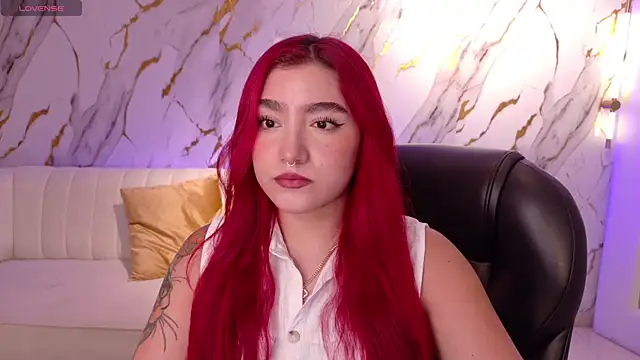 Snapshot of ViolettCastel chatting on December 16, 6:45 pm ViolettCastel online show from December 16, 6:45 pm