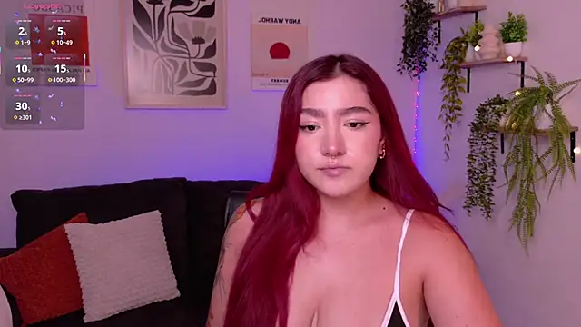 ViolettCastel online show from April 6, 8:10 pm