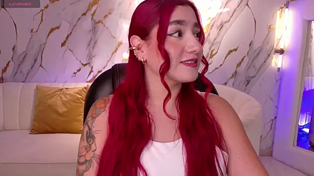 Snapshot of ViolettCastel chatting on December 14, 5:07 pm ViolettCastel online show from December 14, 5:07 pm