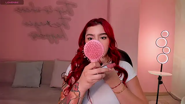 ViolettCastel online show from October 7, 7:04 pm