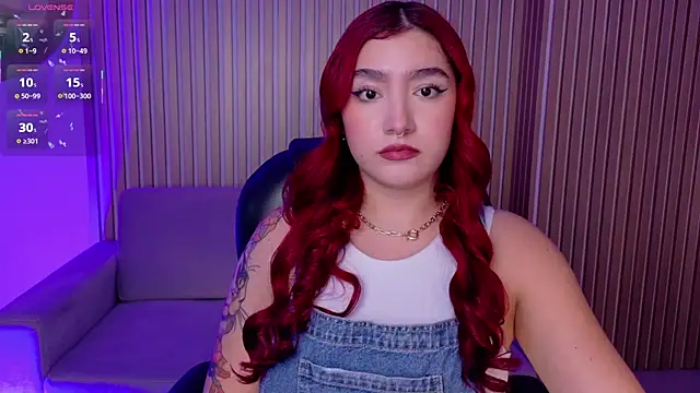 Snapshot of ViolettCastel chatting on January 12, 6:47 pm ViolettCastel online show from January 12, 6:47 pm