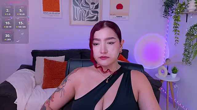 Snapshot of ViolettCastel chatting on June 12, 7:55 pm ViolettCastel online show from June 12, 7:55 pm