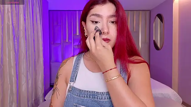 ViolettCastel online show from March 24, 7:14 pm