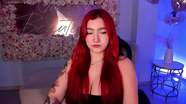 ViolettCastel online show from September 26, 7:32 pm