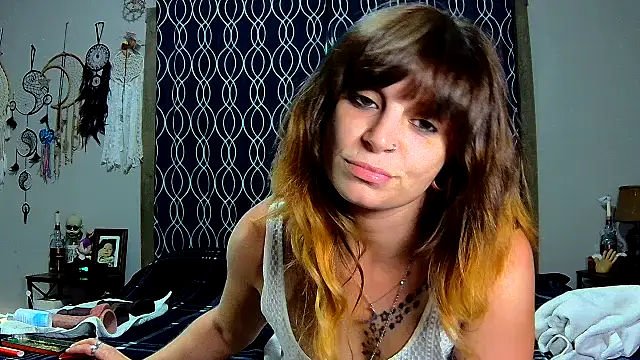 Snapshot of ZeelaXoXo chatting on October 10, 4:46 am ZeelaXoXo online show from October 10, 4:46 am