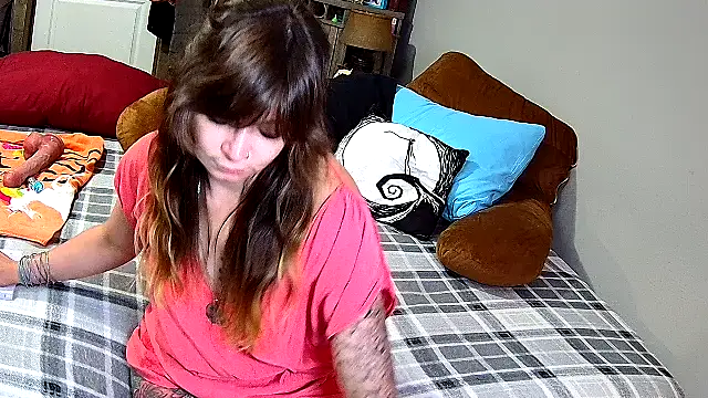 ZeelaXoXo online show from March 22, 5:53 am