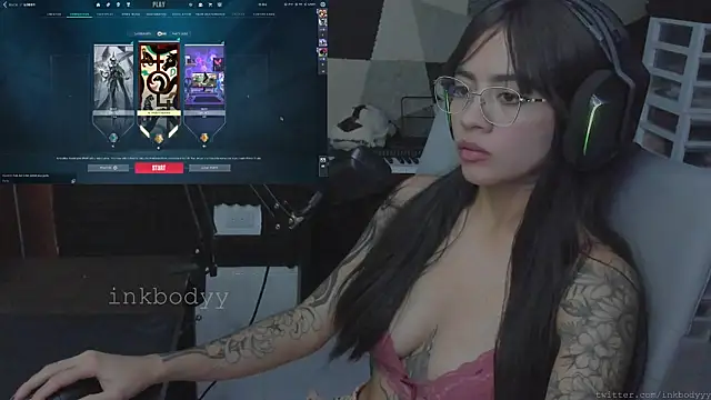Snapshot of INKbodyy chatting on March 9, 1:46 am INKbodyy online show from March 9, 1:46 am