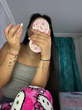 Kimmymadison- online show from April 2, 11:33 pm