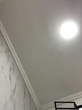 Kimmymadison- online show from February 3, 7:30 pm