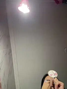 Kimmymadison- online show from March 26, 9:24 pm