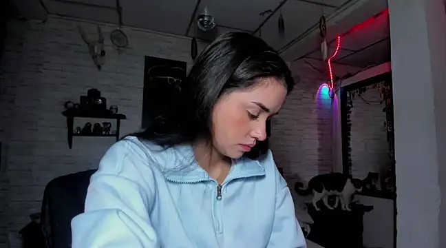 Snapshot of Kimmymadison- chatting on February 12, 9:11 pm Kimmymadison- online show from February 12, 9:11 pm