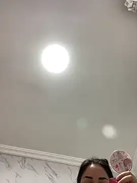 Kimmymadison- online show from February 5, 8:48 pm