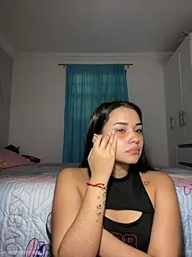 Kimmymadison- online show from February 13, 8:31 pm