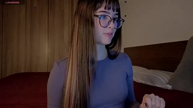 Roxxy mora online show from June 4, 10:25 pm