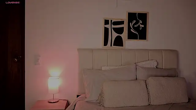 Roxxy mora online show from March 27, 10:33 pm