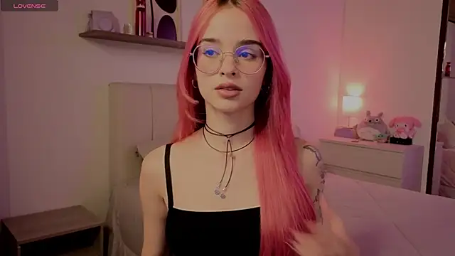 Roxxy mora online show from December 2, 11:39 pm