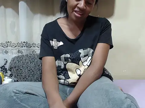 Snapshot of Linda_sexy chatting on October 27, 5:25 pm Linda sexy online show from October 27, 5:25 pm