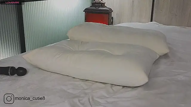 Monikacutie online show from February 27, 2:43 pm