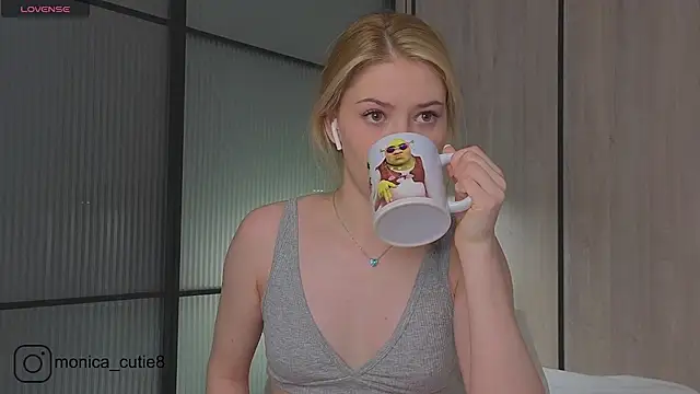 Monikacutie online show from March 10, 4:07 am