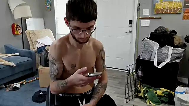 hungkubenski online show from November 25, 7:03 pm