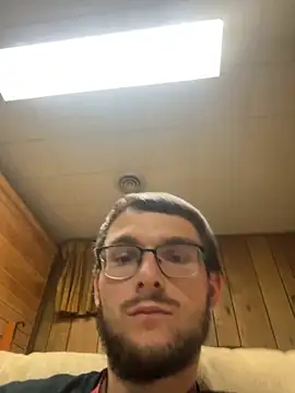 Snapshot of hungkubenski chatting on October 13, 12:34 am hungkubenski online show from October 13, 12:34 am