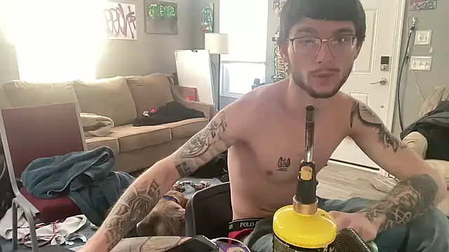 hungkubenski online show from January 11, 8:05 pm