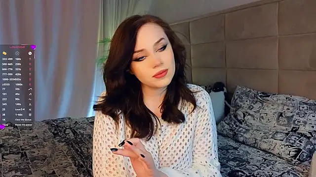 Snapshot of AsteriaHamel chatting on February 26, 1:11 pm AsteriaHamel online show from February 26, 1:11 pm