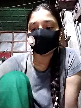 Snapshot of Aruyeshi- chatting on October 8, 8:16 am Aruyeshi- online show from October 8, 8:16 am