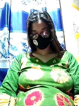 Snapshot of Aruyeshi- chatting on September 14, 8:04 am Aruyeshi- online show from September 14, 8:04 am