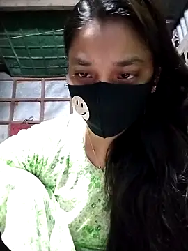 Snapshot of Aruyeshi- chatting on October 7, 3:51 am Aruyeshi- online show from October 7, 3:51 am
