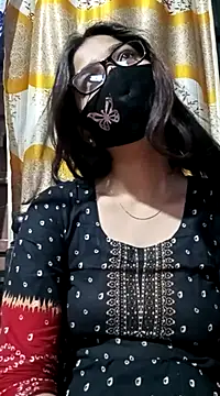 Snapshot of Aruyeshi- chatting on March 15, 10:46 am Aruyeshi- online show from March 15, 10:46 am