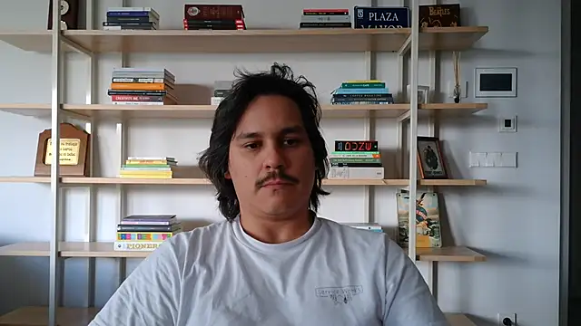 nick788622 online show from May 15, 3:32 pm