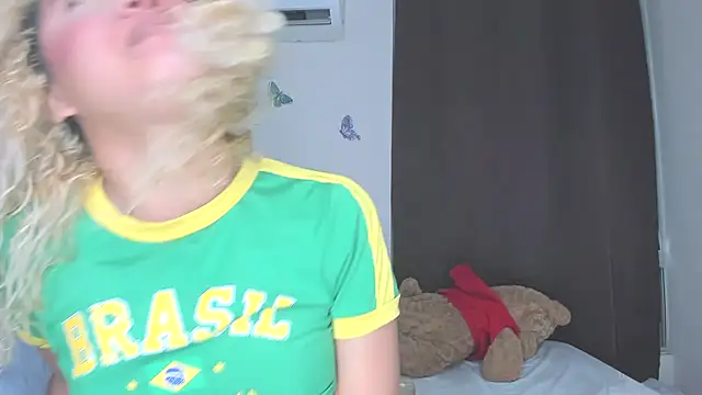 sofiacastillo01 online show from February 20, 2:41 pm