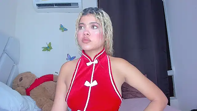 sofiacastillo01 online show from March 16, 3:26 pm