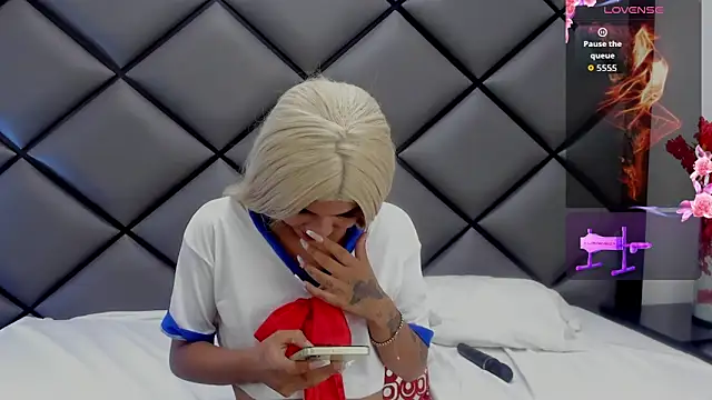 Alexa Blake   online show from March 17, 9:34 am