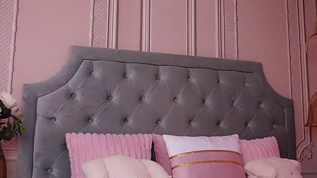 LucyAddison online show from October 27, 4:24 am