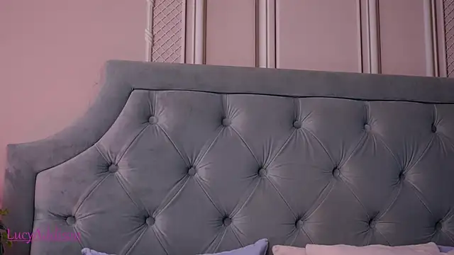 LucyAddison online show from November 6, 3:43 am