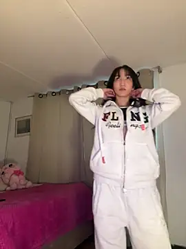 peiton steele7 online show from March 4, 8:05 pm